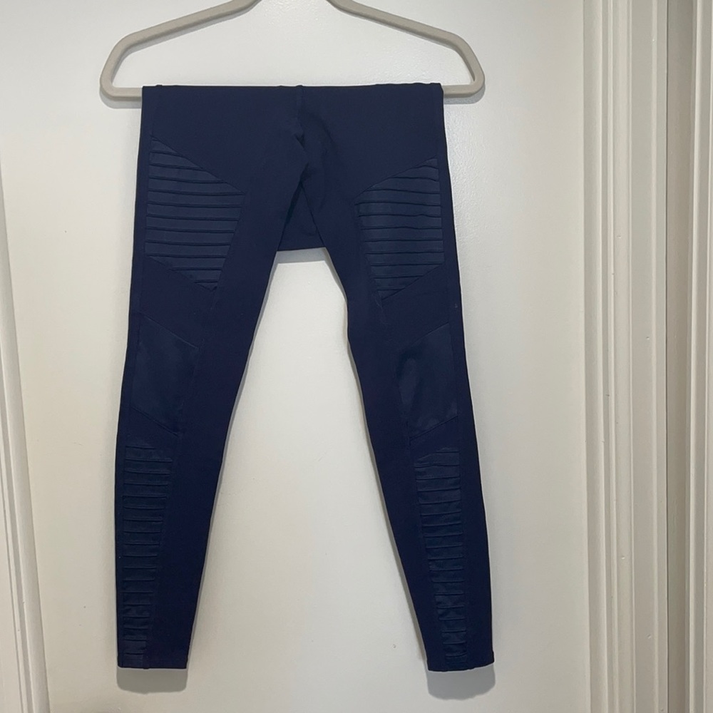 alo navy blue ribbed leggings